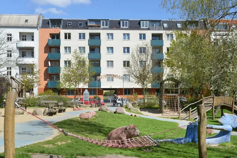 Schöne 3 Zimmer Wohnung mit dem Volkspark Wuhlheide vor der Tür — photo 1